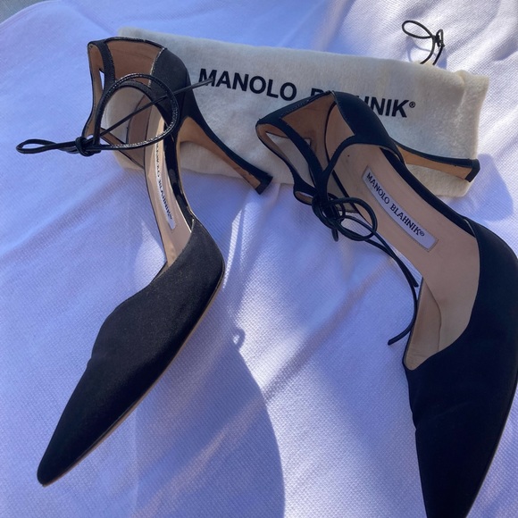 Manolo Blahnik Authentic Black Velvet Heels, Ankle Ties | Size 39.5 US size 9.5 - Picture 9 of 16